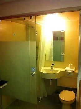 Yi Bai Chain Hotel Сямень Екстер'єр фото