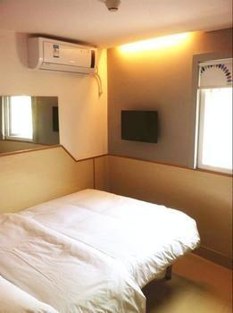 Yi Bai Chain Hotel Сямень Екстер'єр фото